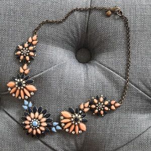 💕Adorable J.Crew Statement Necklace